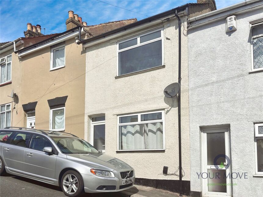 3 bedroom Mid Terrace House for sale