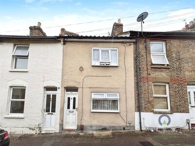 Charter Street, 3 bedroom Mid Terrace House for sale, £230,000
