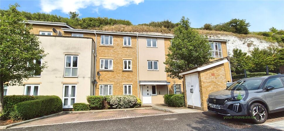Main image of 2 bedroom Flat for sale, Ward View, Chatham, Kent, ME5