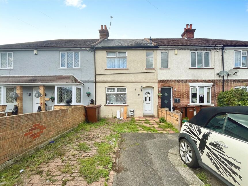 Main image of 3 bedroom Mid Terrace House to rent, Underdown Avenue, Chatham, Kent, ME4