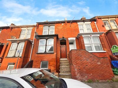 2 bedroom Mid Terrace House to rent