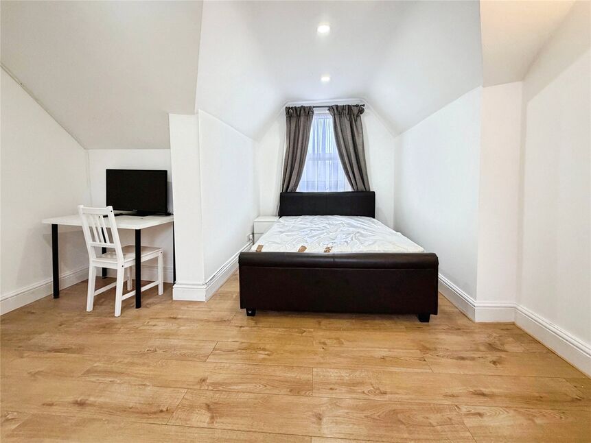 1 bedroom Room to rent