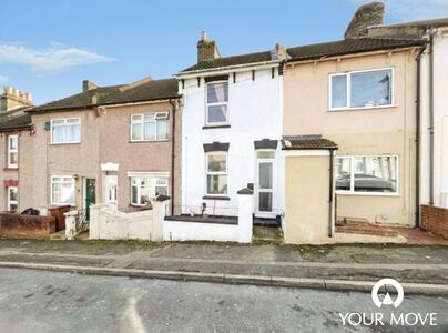 Albany Road, 3 bedroom Mid Terrace House to rent, &pound;1,300 pcm