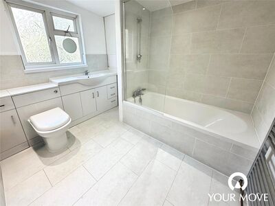 2 bedroom Mid Terrace House to rent