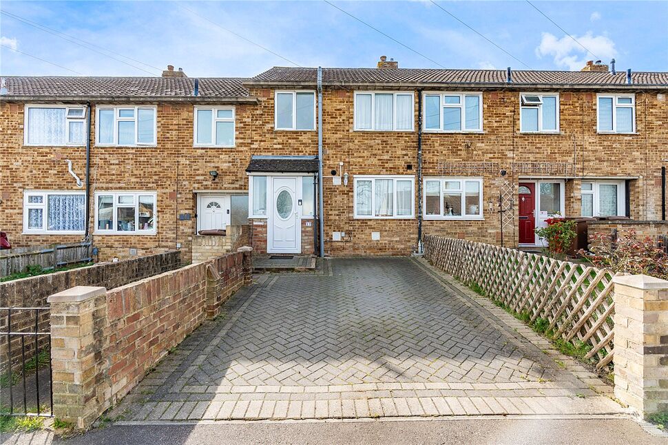 Main image of 2 bedroom Mid Terrace House for sale, Speedwell Avenue, Chatham, Kent, ME5