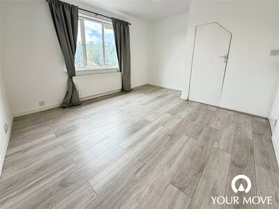 Rochester Street, 1 bedroom Mid Terrace House to rent, &pound;650 pcm