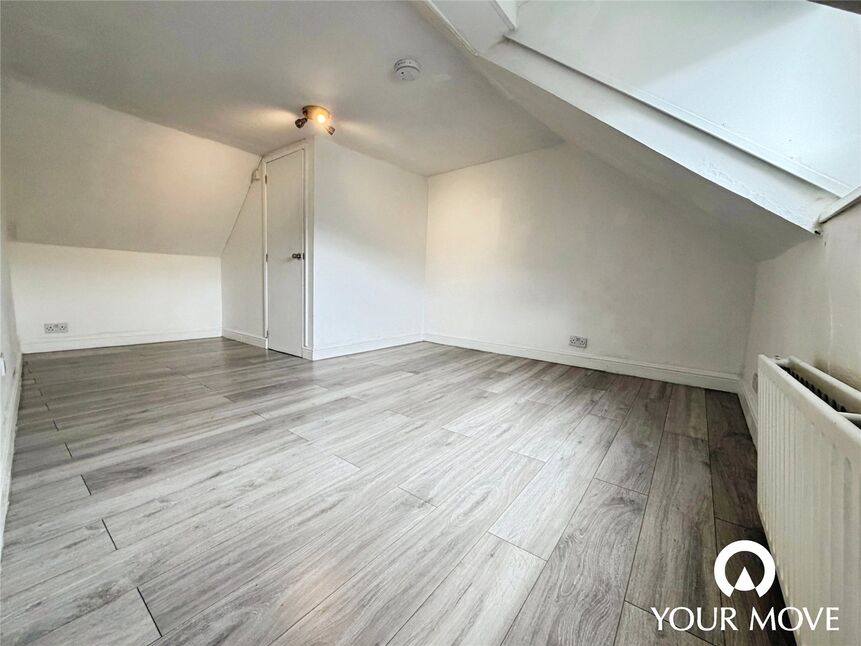 Main image of 1 bedroom Property to rent, Rochester Street, Chatham, Kent, ME4
