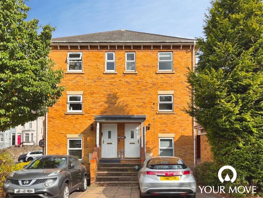Main image of 2 bedroom Flat to rent, Diana Road, Chatham, Kent, ME4