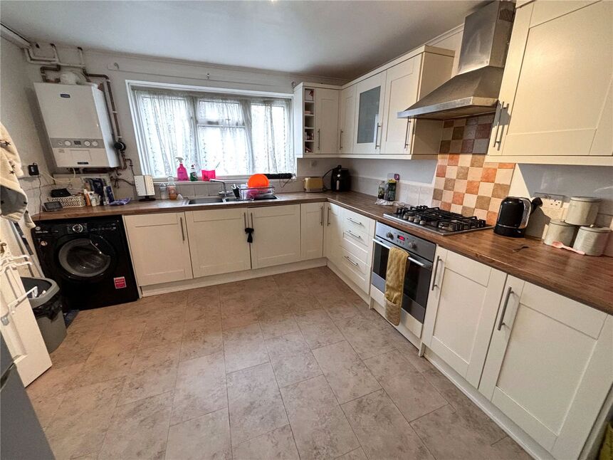 Kitchen / Breakfast Room