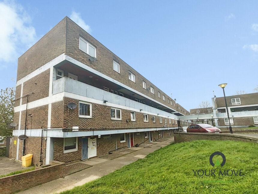Main image of 3 bedroom Flat for sale, Melville Court, Chatham, Kent, ME4
