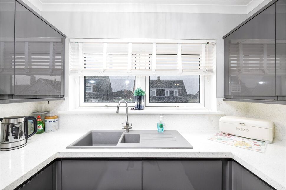 3 bedroom Detached House for sale, Lochearn Crescent, Airdrie, ML6 £