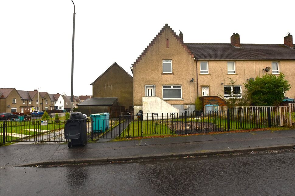 Semi Detached House for sale, Springholm Drive, Airdrie, ML6 £125,000