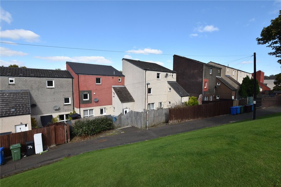 Main image of 3 bedroom Mid Terrace Flat to rent, Falconer Rise, Livingston, West Lothian, EH54