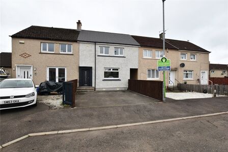 Braehead Place, 3 bedroom Mid Terrace House to rent, &pound;1,200 pcm