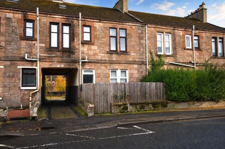 1 bedroom Mid Terrace Flat for sale