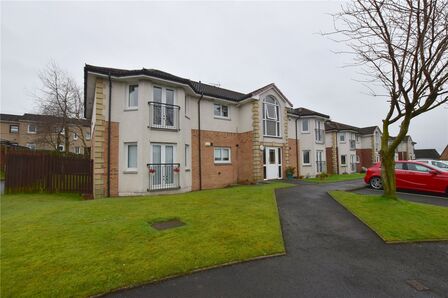 Dalmore Drive, 2 bedroom Flat to rent, &pound;900 pcm
