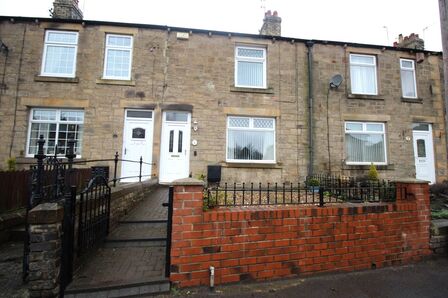2 bedroom Mid Terrace House to rent