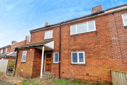 Cameron Road, 3 bedroom Semi Detached House for sale, £109,000