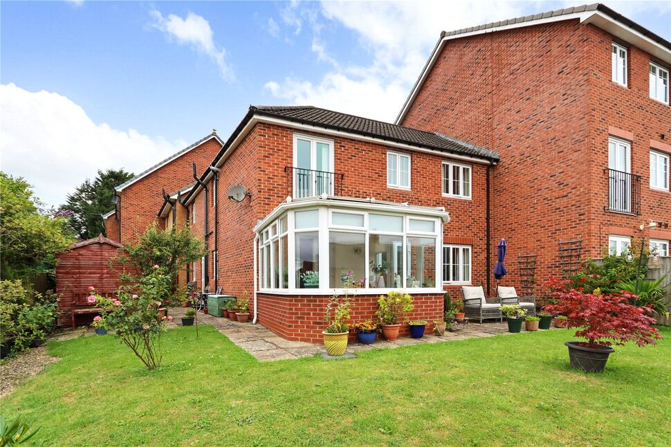 Main image of 2 bedroom Flat for sale, Fox Dene View, Greenside, Ryton, NE40