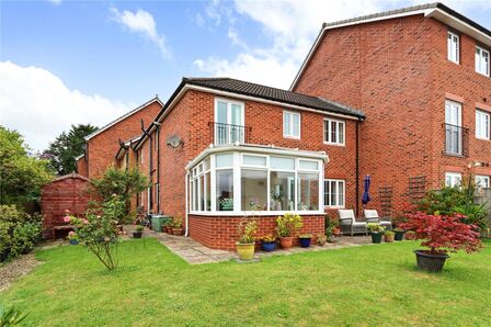 2 bedroom  Flat for sale