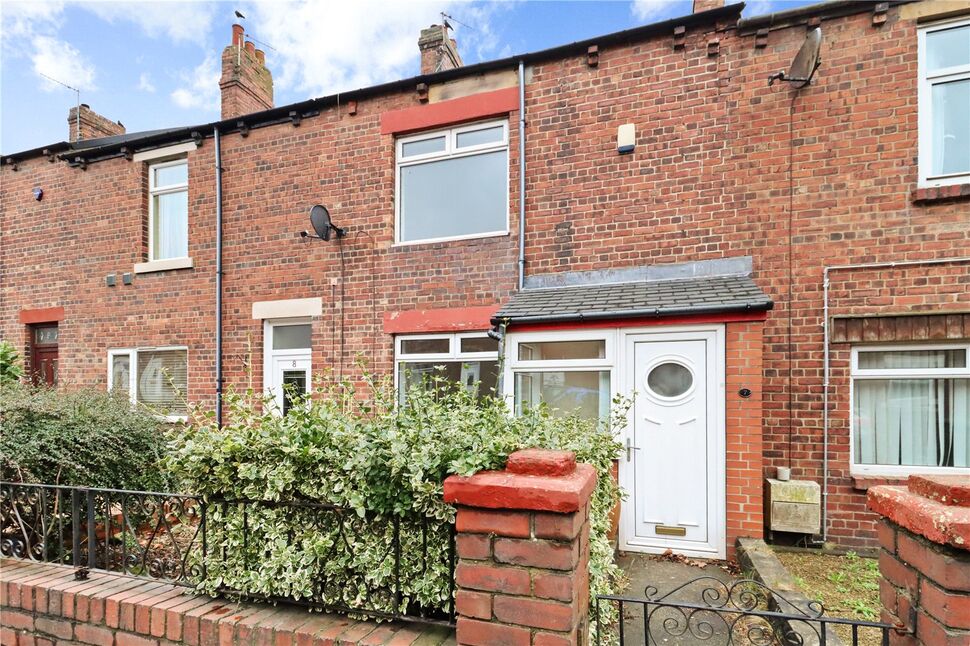 2 bedroom Mid Terrace House for sale
