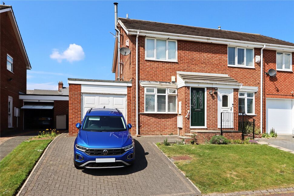 2 bedroom Semi Detached House for sale