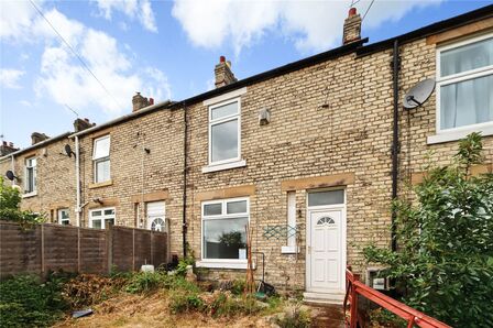 Alexandra Gardens, 3 bedroom Mid Terrace House for sale, £95,000