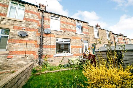 Charlie Street, 3 bedroom Mid Terrace House to rent, £750 pcm
