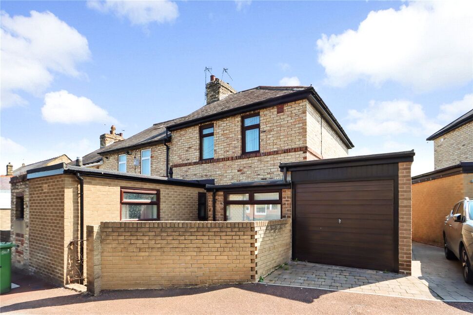 3 bedroom End Terrace House for sale