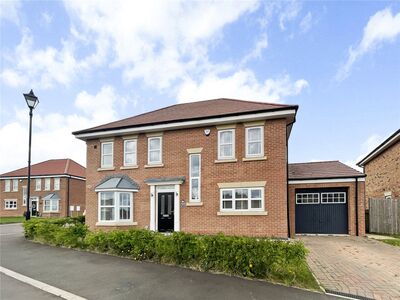 Pavilion Rise, 4 bedroom Detached House for sale, £400,000
