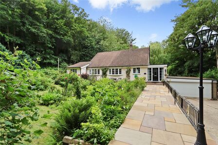 Station Bank, 4 bedroom Detached Bungalow for sale, £800,000