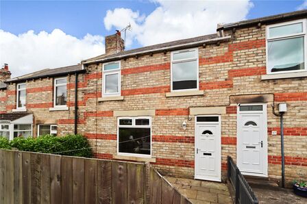 3 bedroom Mid Terrace House for sale