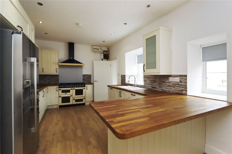 Main image of 6 bedroom  Flat to rent, Main Street, Crawcrook, Tyne and Wear, NE40