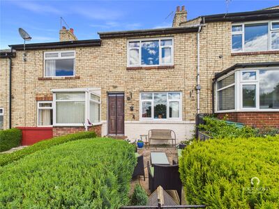 2 bedroom Mid Terrace House for sale
