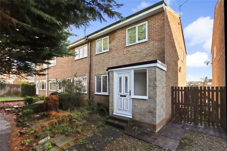 Lambton Close, 3 bedroom Mid Terrace House for sale, £175,000