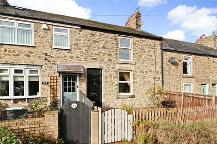 2 bedroom Mid Terrace House for sale