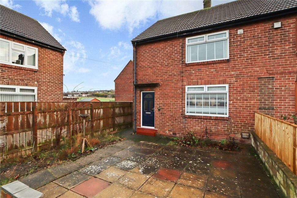 2 bedroom End Terrace House for sale