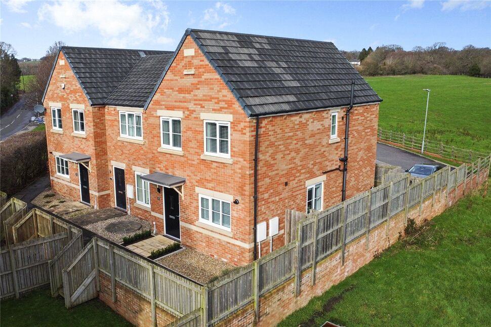 3 bedroom End Terrace House for sale