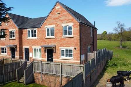 3 bedroom End Terrace House for sale