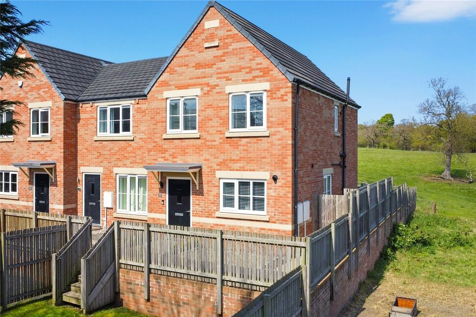 3 bedroom End Terrace House for sale