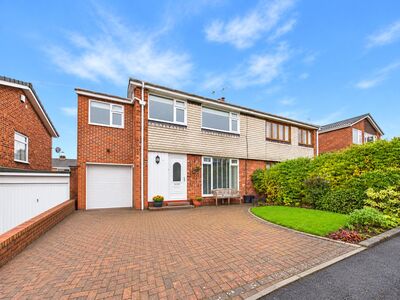 4 bedroom Semi Detached House for sale