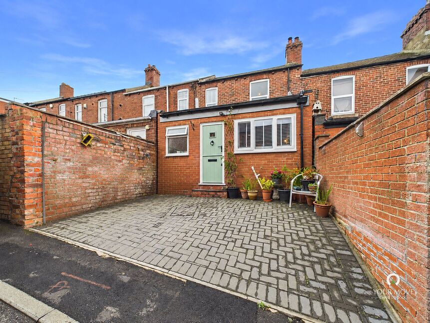Main image of 2 bedroom Mid Terrace House for sale, South View, Crawcrook, Tyne and Wear, NE40