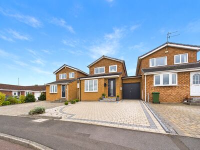 3 bedroom Link Detached House for sale