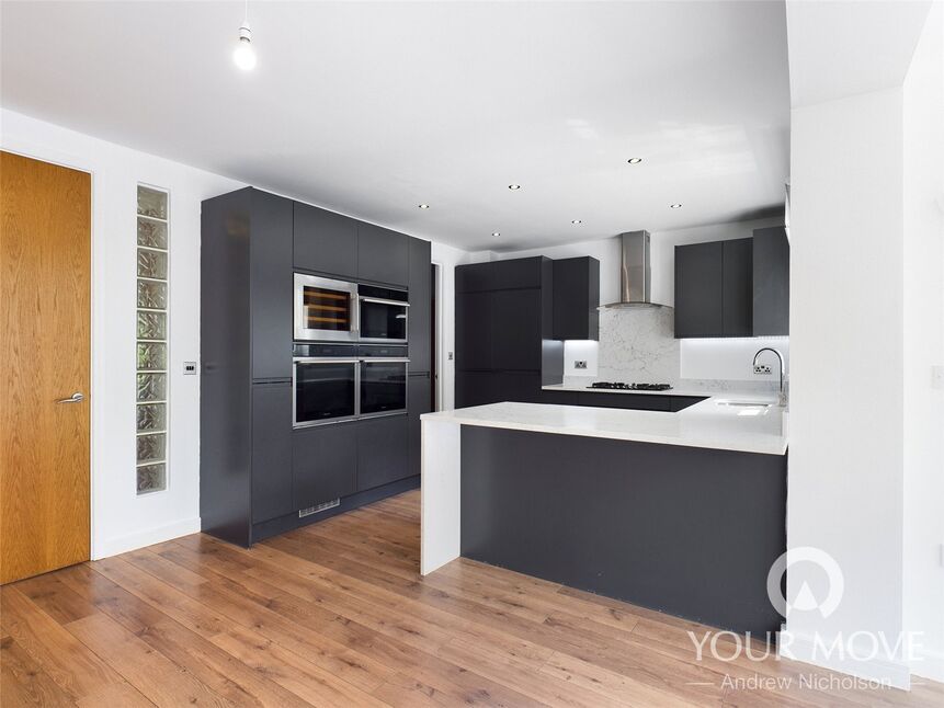 Kitchen / Diner / Family Room