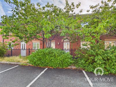 3 bedroom Mid Terrace House for sale