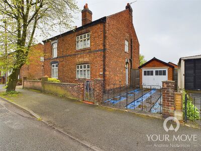 Middlewich Street, 3 bedroom Semi Detached House for sale, £135,000