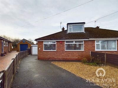 Westbourne Avenue, 3 bedroom Semi Detached House for sale, £175,000