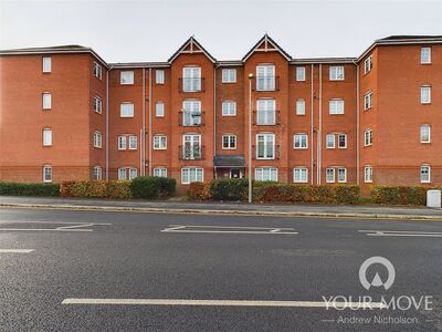 Harrison Drive, 2 bedroom Flat to rent, &pound;795 pcm