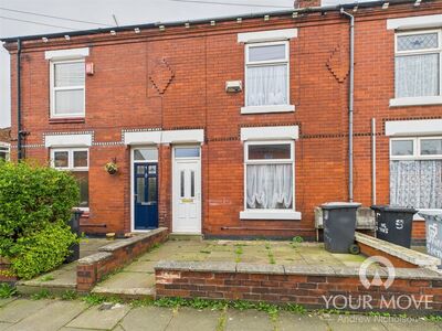 3 bedroom Mid Terrace House for sale
