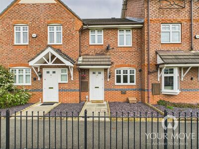 Redwood Drive, 2 bedroom Mid Terrace House for sale, £145,000